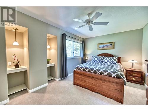 107 Eagle Drive, Kaleden, BC - Indoor Photo Showing Bedroom