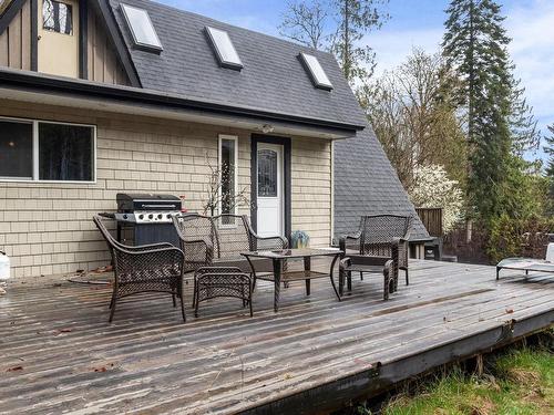 4553/4555 Cowichan Lake Rd, Duncan, BC - Outdoor With Deck Patio Veranda