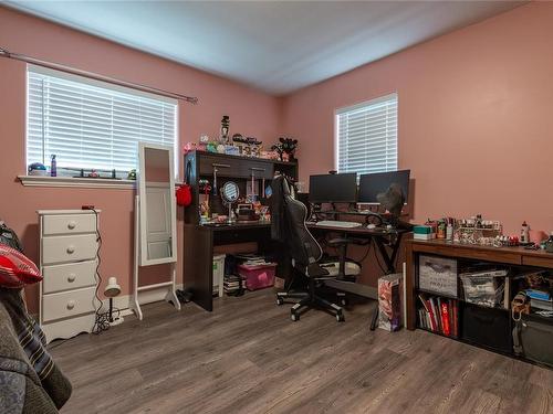749 Timberline Dr, Campbell River, BC - Indoor Photo Showing Office