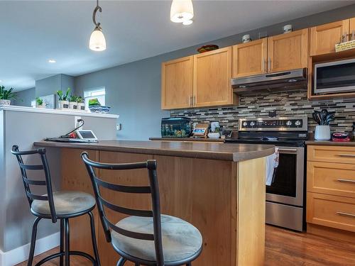749 Timberline Dr, Campbell River, BC - Indoor Photo Showing Kitchen