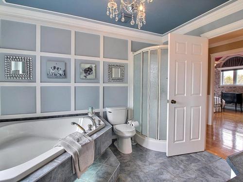 Salle de bains - 3160 Ch. Galvin, Sherbrooke (Fleurimont), QC - Indoor Photo Showing Bathroom