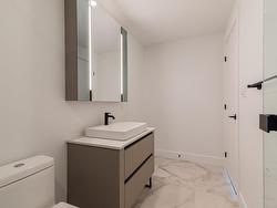 Ensuite bathroom - 