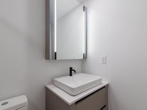 Salle de bains - 2708-720 Rue St-Jacques, Montréal (Ville-Marie), QC - Indoor Photo Showing Bathroom