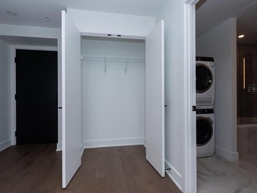 Storage - 2906-720 Rue St-Jacques, Montréal (Ville-Marie), QC - Indoor Photo Showing Laundry Room