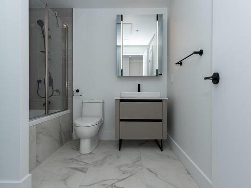 Salle de bains - 2906-720 Rue St-Jacques, Montréal (Ville-Marie), QC - Indoor Photo Showing Bathroom