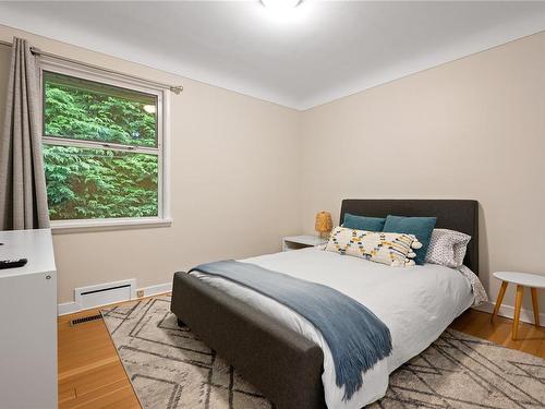 1615 Venlaw Rd, Nanaimo, BC - Indoor Photo Showing Bedroom