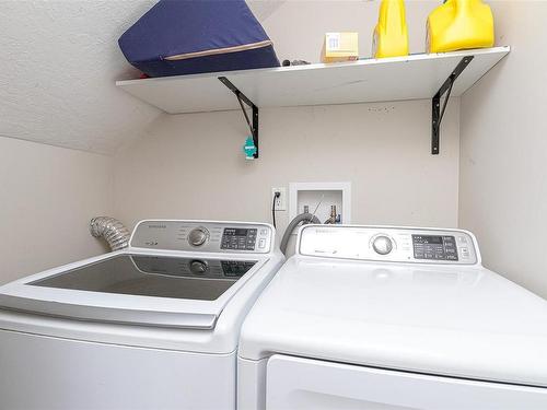 323 Benhomer Dr, Colwood, BC - Indoor Photo Showing Laundry Room