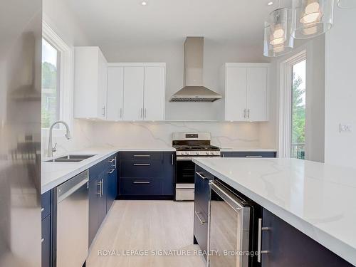 23 Milton St, Tiny, ON - Indoor Photo Showing Kitchen With Double Sink With Upgraded Kitchen
