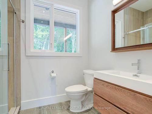 23 Milton St, Tiny, ON - Indoor Photo Showing Bathroom