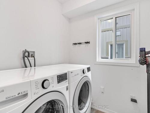 166 Diana Dr, Orillia, ON - Indoor Photo Showing Laundry Room