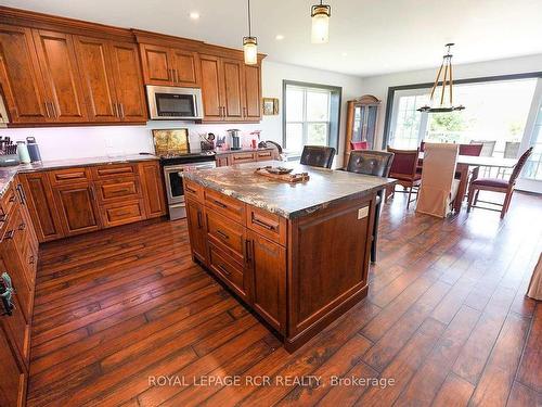 7735 18Th Line, Wellington North, ON - Indoor Photo Showing Kitchen