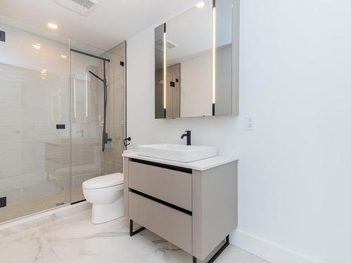 Ensuite bathroom - 3109-720 Rue St-Jacques, Montréal (Ville-Marie), QC - Indoor Photo Showing Bathroom