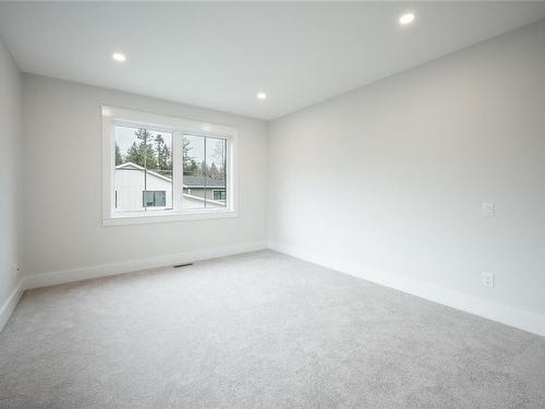 33-1090 Evergreen Rd, Campbell River, BC - Indoor Photo Showing Other Room