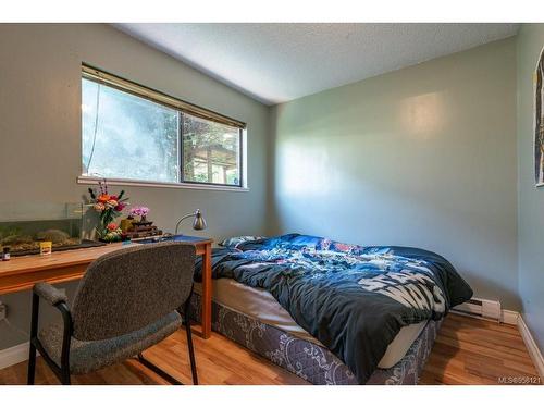 831 Merecroft Rd, Campbell River, BC - Indoor Photo Showing Bedroom
