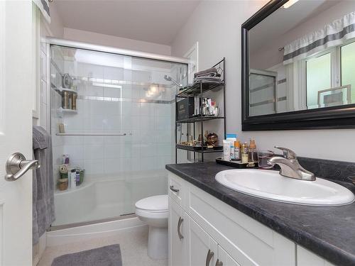 1272 Margaret Pl, Duncan, BC - Indoor Photo Showing Bathroom