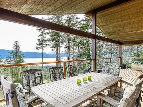 285 & 289 Canvasback Pl, Salt Spring, BC - Outdoor With Deck Patio Veranda With Exterior