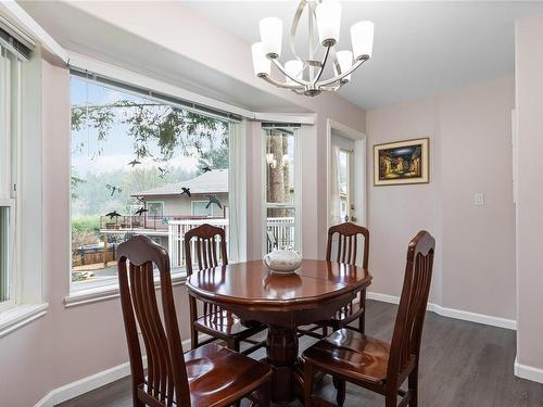 6019 Joseph Pl, Nanaimo, BC - Indoor Photo Showing Dining Room
