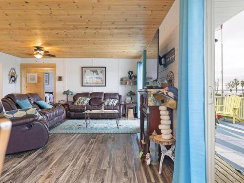 24 Rocky Shore Lane, Sand Point, NS 