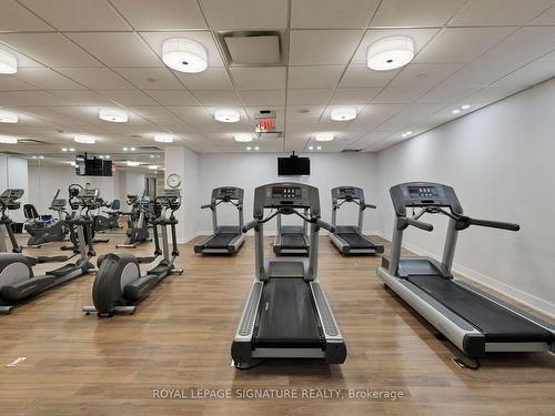 2314-70 Roehampton Ave, Toronto, ON - Indoor Photo Showing Gym Room