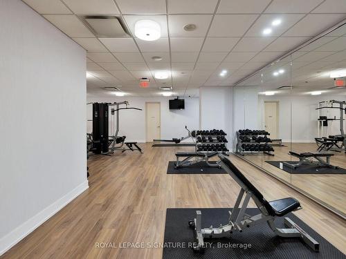2314-70 Roehampton Ave, Toronto, ON - Indoor Photo Showing Gym Room