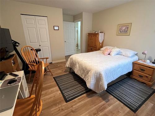 206-298 Yorkton Avenue, Penticton, BC - Indoor Photo Showing Bedroom
