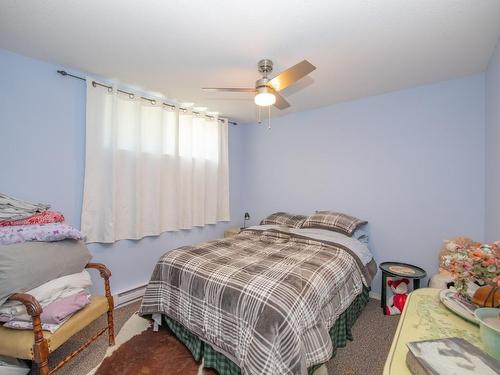 101 Kildonan Drive, Enderby, BC - Indoor Photo Showing Bedroom