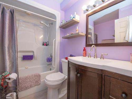 101 Kildonan Drive, Enderby, BC - Indoor Photo Showing Bathroom