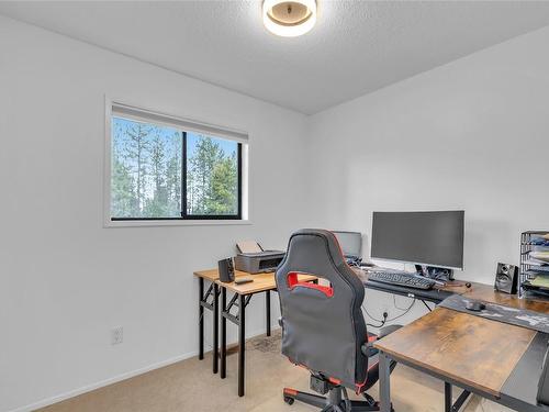 2919 Telcor Place, West Kelowna, BC - Indoor Photo Showing Office