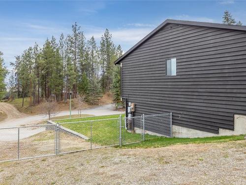 2919 Telcor Place, West Kelowna, BC - Outdoor