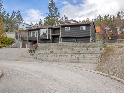 2919 Telcor Place, West Kelowna, BC - Outdoor