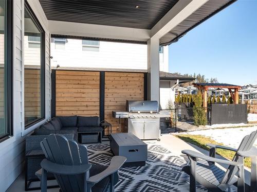 204 Summer Wood Drive, Kelowna, BC - Outdoor With Deck Patio Veranda With Exterior