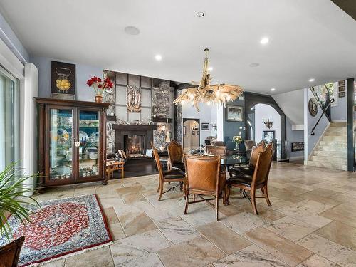 5500 Rockface Road, Kelowna, BC - Indoor Photo Showing Dining Room