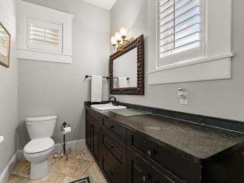 5500 Rockface Road, Kelowna, BC - Indoor Photo Showing Bathroom