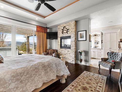 5500 Rockface Road, Kelowna, BC - Indoor Photo Showing Bedroom