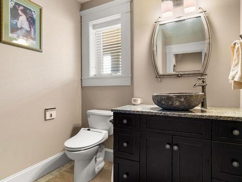 5500 Rockface Road, Kelowna, BC - Indoor Photo Showing Bathroom