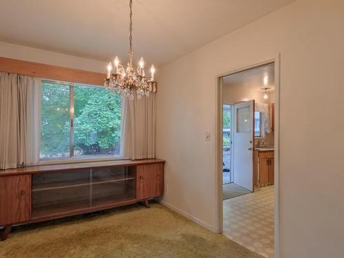 1915 Bowes Street, Kelowna, BC - Indoor Photo Showing Other Room