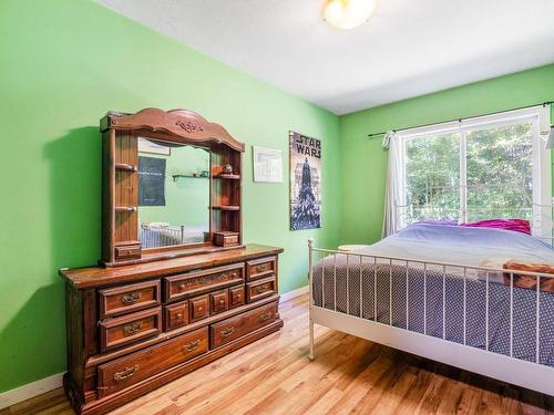 1026 Englishman River Rd, Errington, BC - Indoor Photo Showing Bedroom