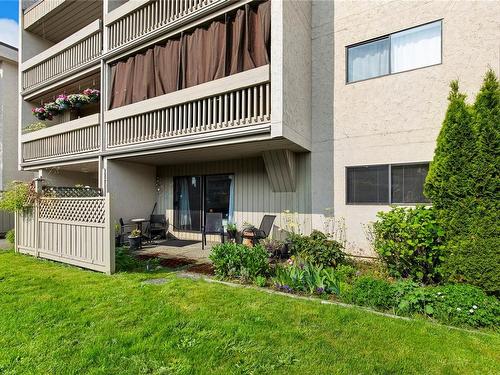 107-363 Morison Ave, Parksville, BC - Outdoor