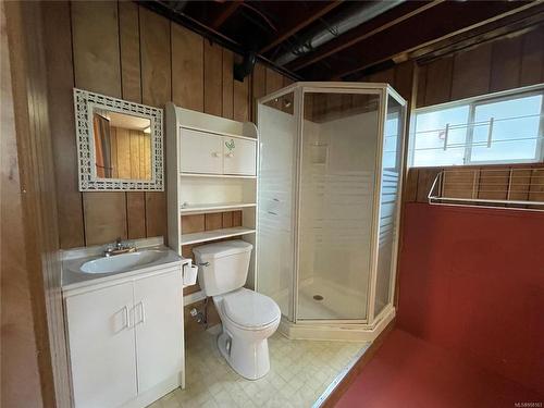4826 Bruce St, Port Alberni, BC - Indoor Photo Showing Bathroom