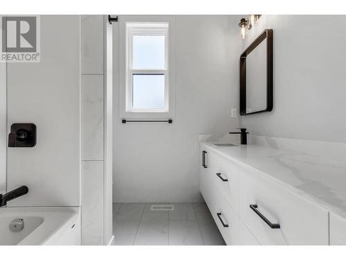 8384 Cantle Drive, Prince George, BC - Indoor Photo Showing Bathroom