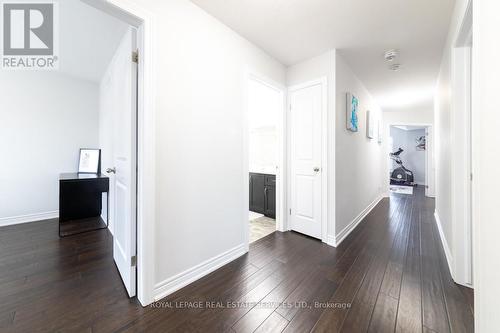 17 Narbonne Cres, Hamilton, ON - Indoor Photo Showing Other Room