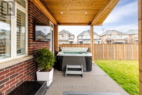 17 Narbonne Cres, Hamilton, ON - Outdoor With Deck Patio Veranda With Exterior