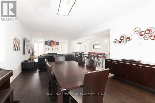 17 Narbonne Cres, Hamilton, ON - Indoor Photo Showing Dining Room