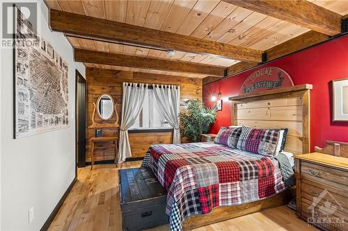 176 Collar Hill Road, Merrickville, ON - Indoor Photo Showing Bedroom