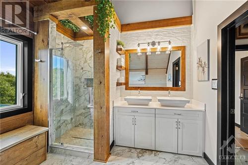 176 Collar Hill Road, Merrickville, ON - Indoor Photo Showing Bathroom
