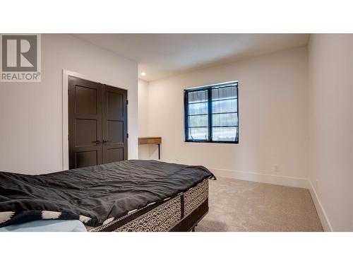 7080 Heron Road, Vernon, BC - Indoor Photo Showing Bedroom