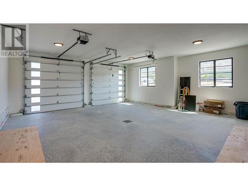 7080 Heron Road, Vernon, BC - Indoor Photo Showing Garage