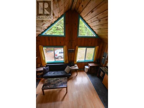 5867 Usk-Shannon Road, Terrace, BC - Indoor