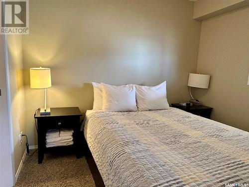 27 1250 Aaro Avenue, Elbow, SK - Indoor Photo Showing Bedroom