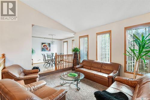 334 Nordstrum Road, Saskatoon, SK - Indoor Photo Showing Living Room